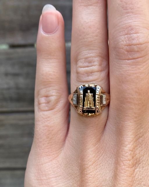 MY FIANCÉ PROPOSED WITH THIS RING—AND I HAVE NO IDEA WHAT TO THINK