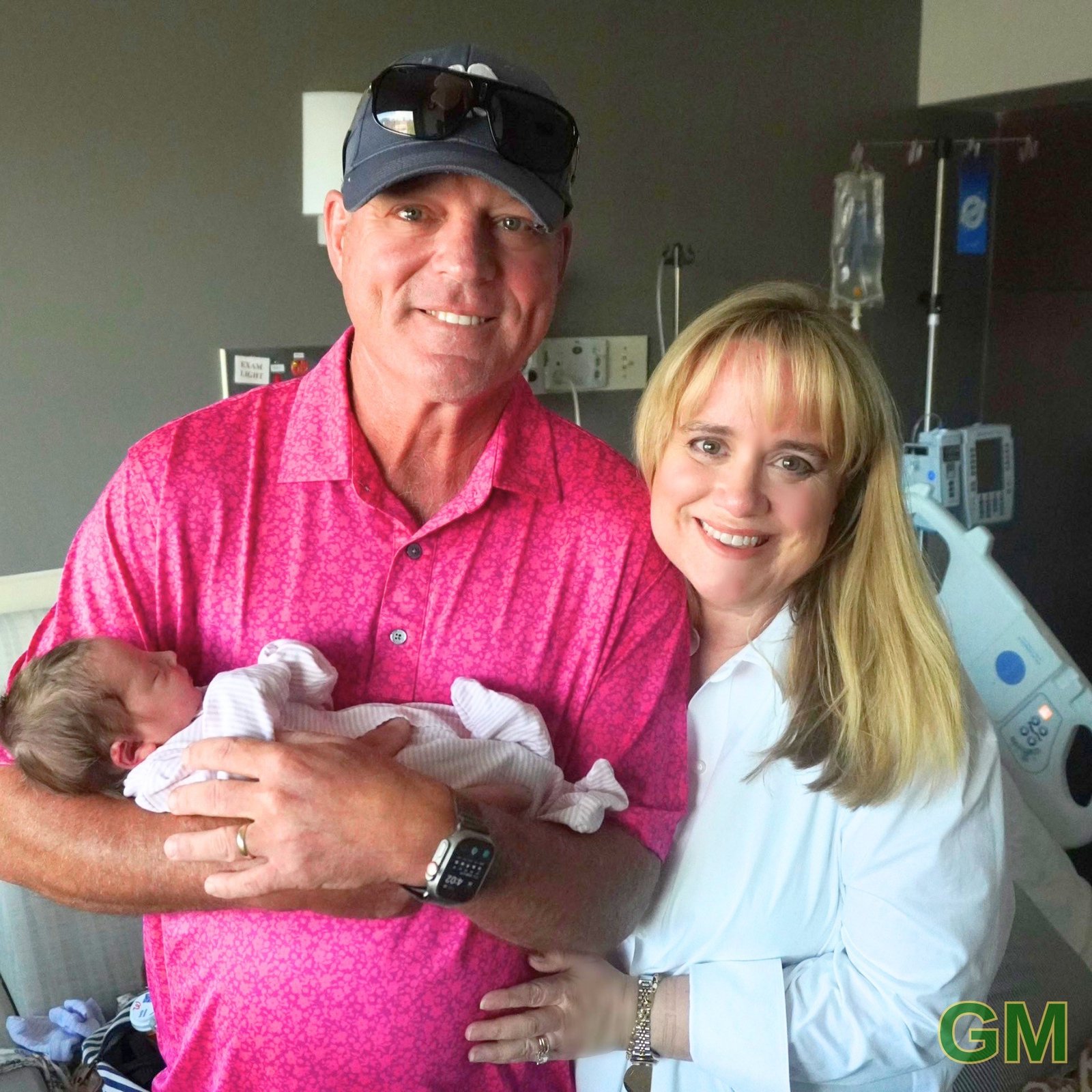 John Michael Montgomery is officially a grandfather and the internet is abuzz with how he found out his song would be the first one his granddaughter would hear. Travis Denning shared a video revealing the moment and explaining the strong family tradition behind “Rope the Moon.” John’s reaction surprised everyone.